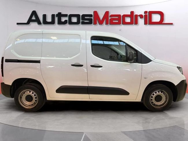Peugeot Partner 2022, foto 8