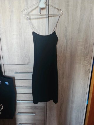 Vestido negro tirantes brillantes