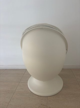 Silla Huevo Ikea Blanca y Roja