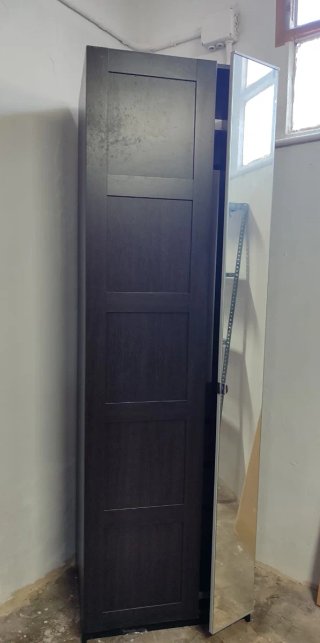 Armario Ikea 75 cm Negro con Espejo