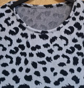 Vestito donna fantasia maculata maniche nere