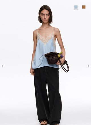Top Bimba y Lola tirantes encaje azul con etiqueta