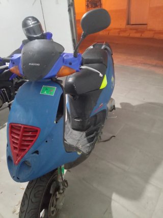 Piaggio NRG Scooter Azul