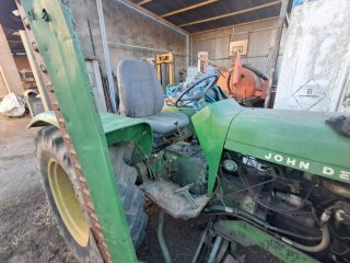Tractor John Deere 515 con segadora
