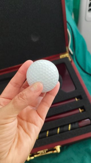 Maletín de golf con accesorios