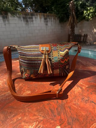 Bolso bandolera étnico flecos