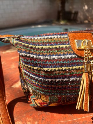 Bolso bandolera étnico flecos