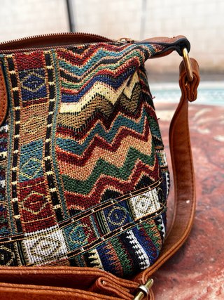 Bolso bandolera étnico flecos