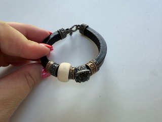 Pulsera Plata de Palo Perla Negra y Marrón
