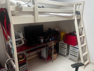 Escritorio rojo y blanco cristal
