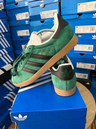 Zapatillas Adidas Gazelle Talla 41.5 Verde/Marrón