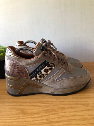 Zapatillas Cetti Beige y Gris