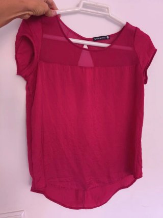 2 Camisas sin manga Shein una granate la otra rosa