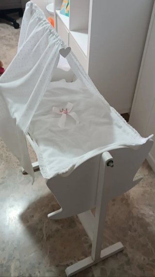 Cuna artesanal madera para muñeco bebé reborn