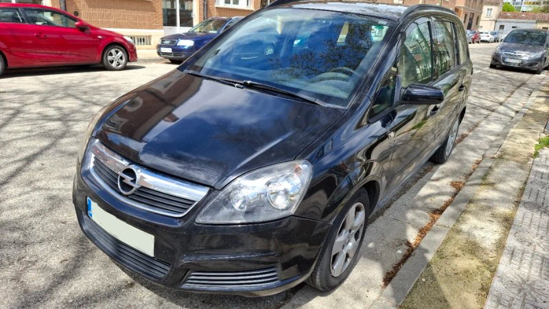 Opel Zafira 1.9 CDTI 120 cv, 7 plazas - foto 1