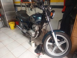 Honda CB 250 Verde/Plata