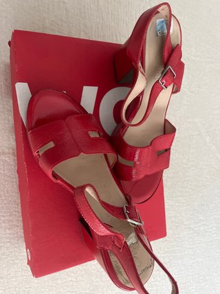 Sandalias Tacon Rojo Wonders Talla 37