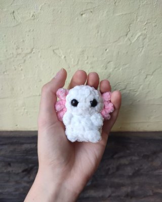 Ajolote de crochet hecho a mano