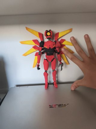 Figuras Ultrakill hechas a mano
