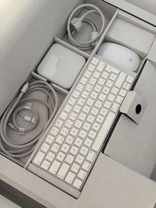 iMac 24” 8GB 256GB Leer