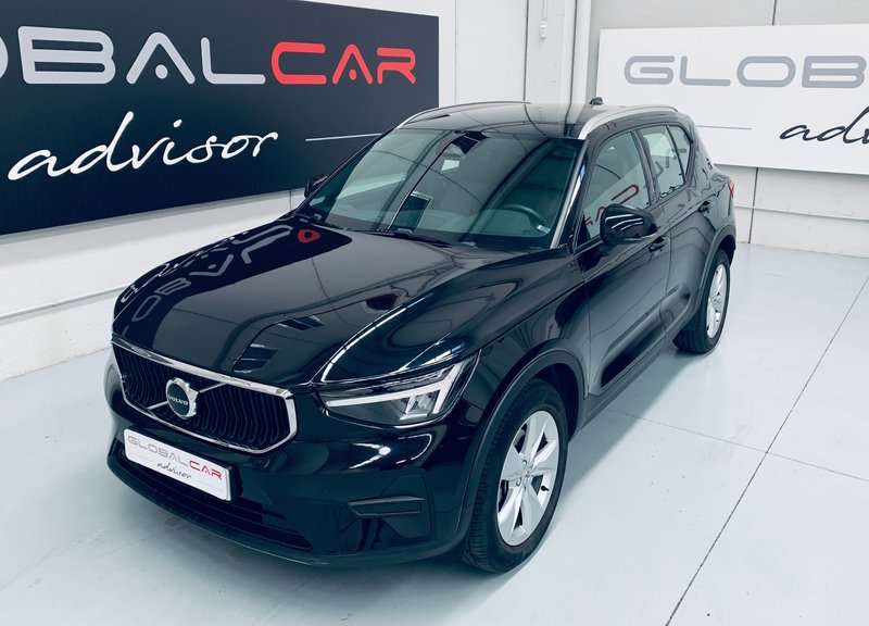 Volvo XC40 2022, foto 2