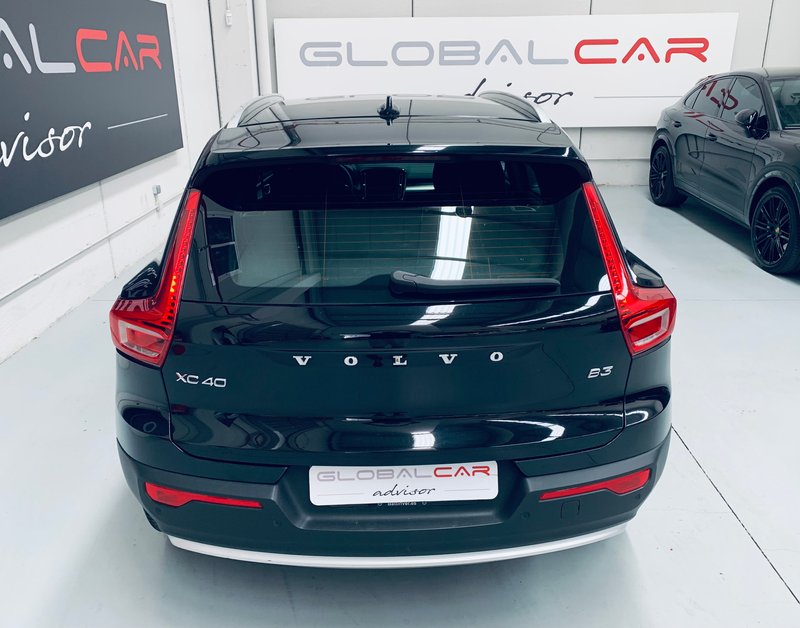 Volvo XC40 2022, foto 8