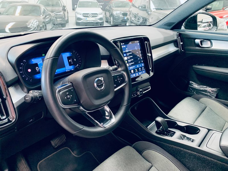 Volvo XC40 2022, foto 12