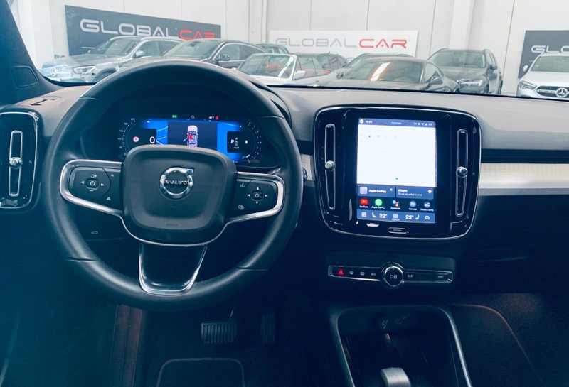 Volvo XC40 2022, foto 13