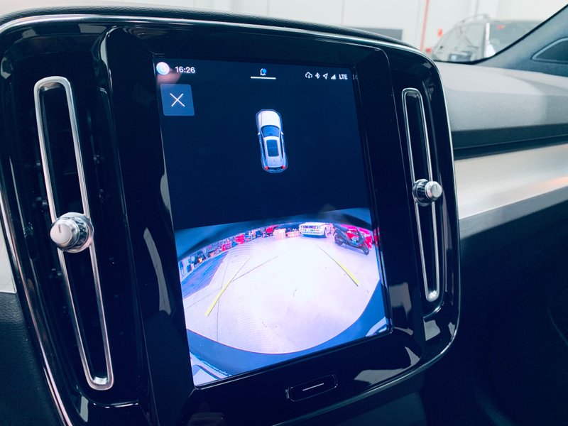 Volvo XC40 2022, foto 17