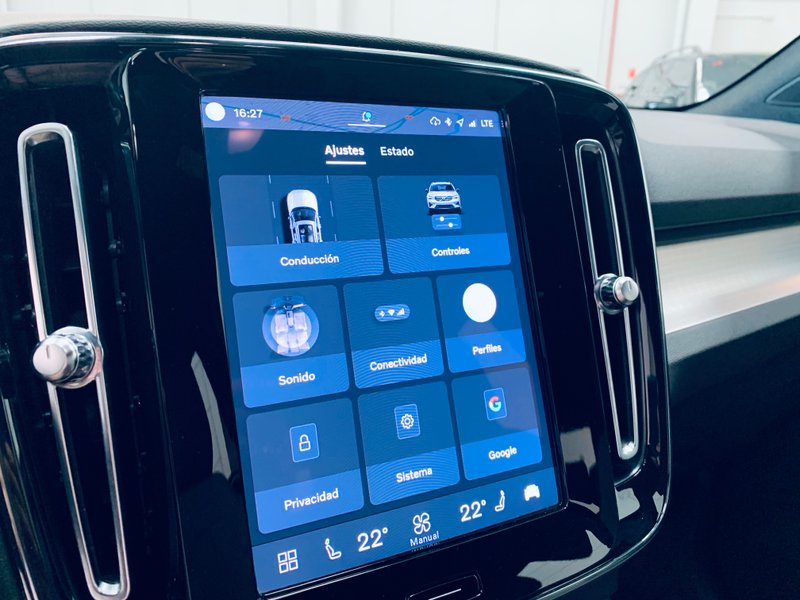 Volvo XC40 2022, foto 19