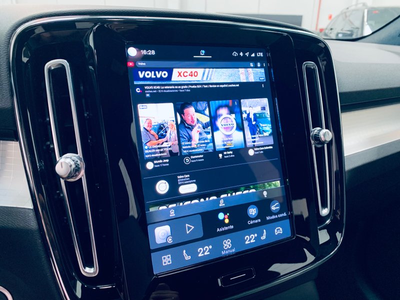 Volvo XC40 2022, foto 21