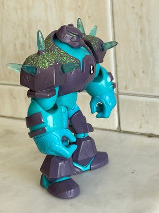 Ben 10 Omni Enhanced Shock Rock Figure Playmates