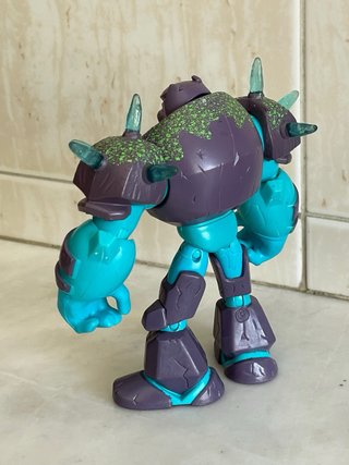 Ben 10 Omni Enhanced Shock Rock Figure Playmates