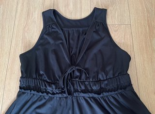 Camiseta tirantes negra fruncida talla grande