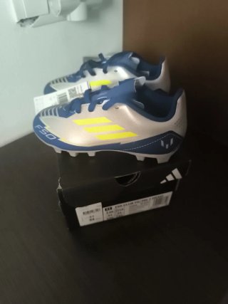 Botas de fútbol Adidas F50 Club FG