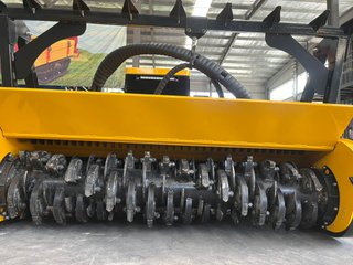 Robot desbrozadora forestal profesional