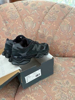 New Balance 9060 Uomo Nero Grigio Taglia 45