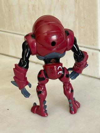 Ben 10 Ultimate Alien Water Hazard Figure Bandai