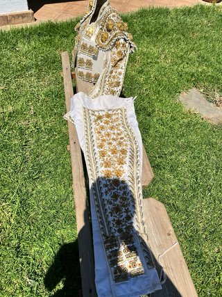 Traje de Luces Blanco y Oro