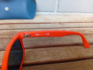 Gafas de Sol Ray-Ban Azules y Naranjas. Para Niño.