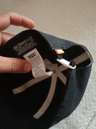 Gorra Levi's Negra