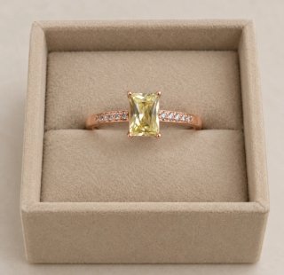 Anillo Oro Rosa con Circonitas