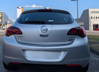 Opel Astra 2009