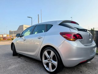 Opel Astra 2009