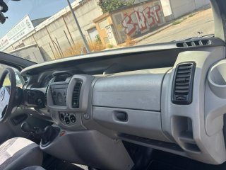 Opel Vivaro 2003