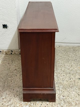 Mueble recibidor de madera