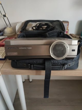 Proyector Panasonic PT-AE500E LCD
