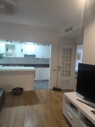 Piso reformado en Plaza Honduras – Valencia Descu