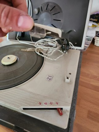 Toca discos Philips antiguo