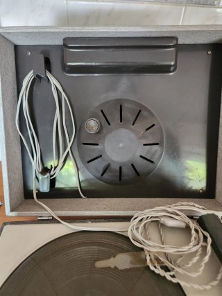 Toca discos Philips antiguo